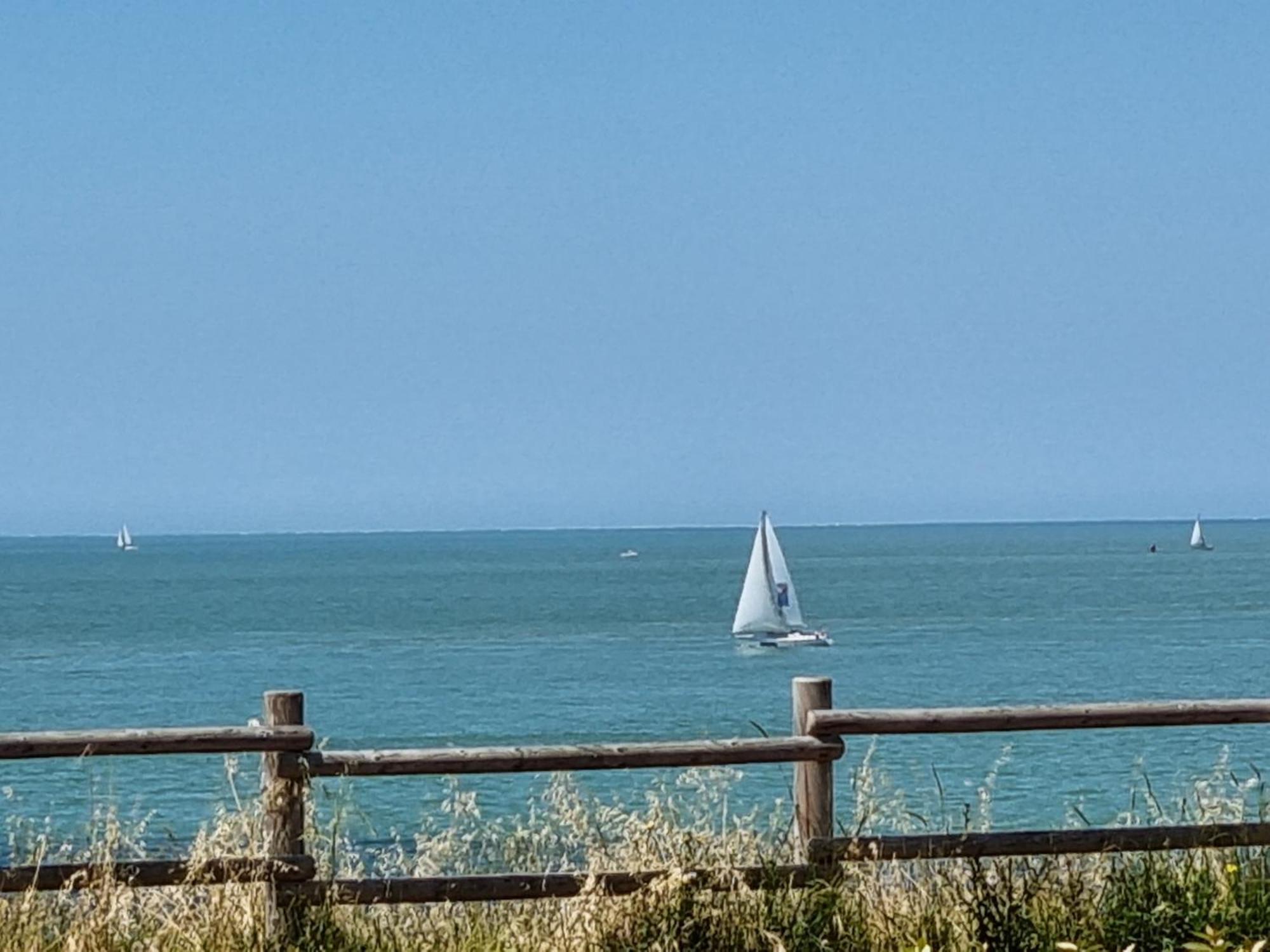 Les Rochers De Vallieres, Appartement De 35 M2 Avec 1 Chambre, Terrasses, Jardin 140 M2, Vue Panoramique Face A L'Ocean ! Saint-Georges-de-Didonne Esterno foto
